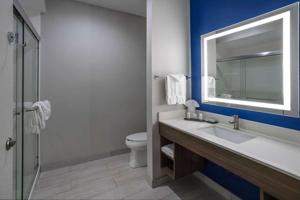 La Quinta Inn & Suites By Wyndham Valdosta Quarto foto